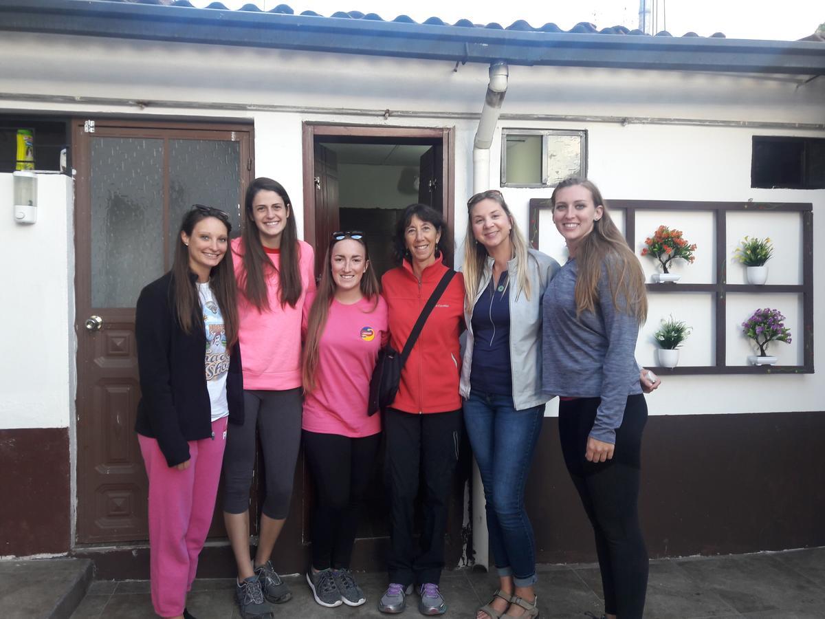 The Backpacker Hostal Ibarra Εξωτερικό φωτογραφία