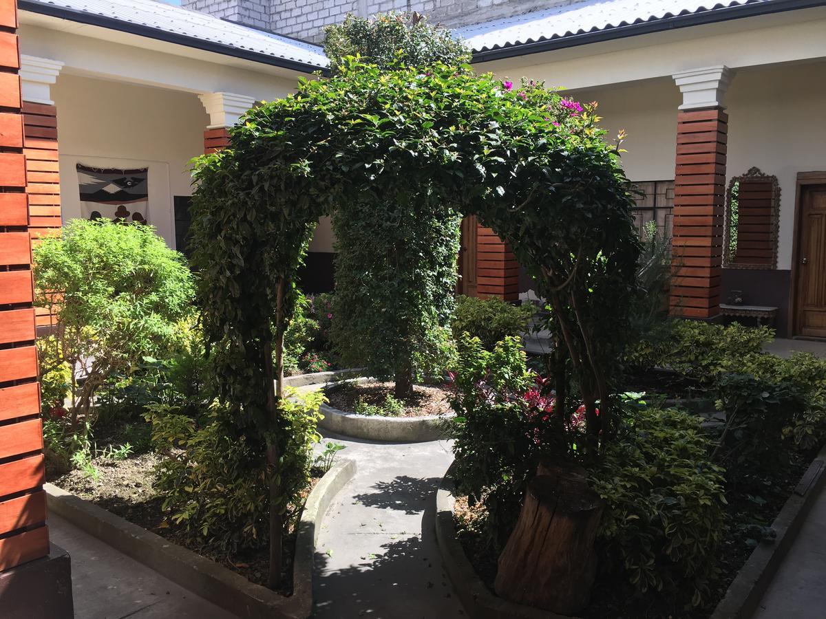 The Backpacker Hostal Ibarra Εξωτερικό φωτογραφία