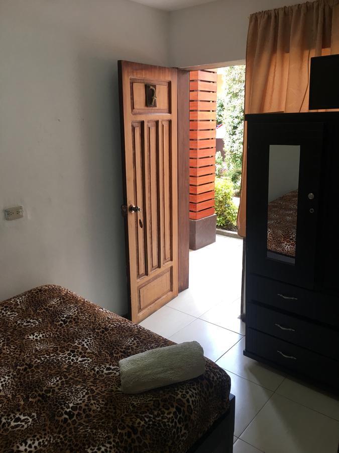 The Backpacker Hostal Ibarra Εξωτερικό φωτογραφία
